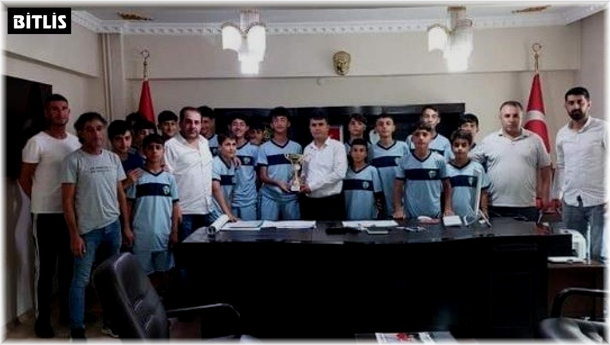 Bölge şampiyonundan Kaymakam Cankaloğlu'na ziyaret