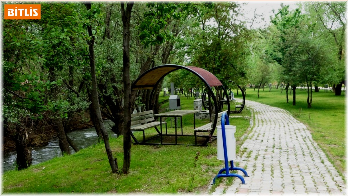 Bölgenin en büyük ve en donanımlı mesire alanı Tatvan'da yapıldı