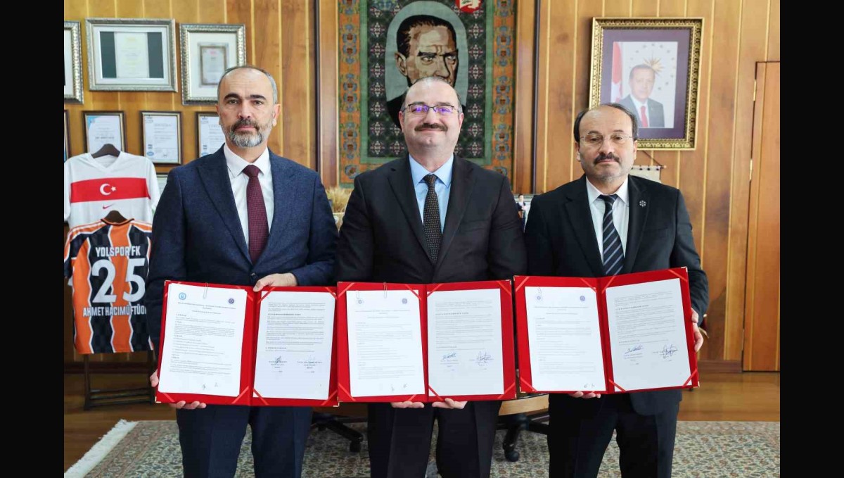 Bölgesel gelişime katkı sunacak iş birliği protokolü için imzalar atıldı