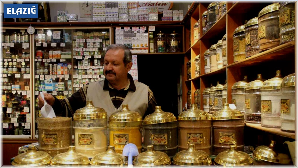 Bu aile 3 kuşaktır Elazığ'a şifa dağıtıyor