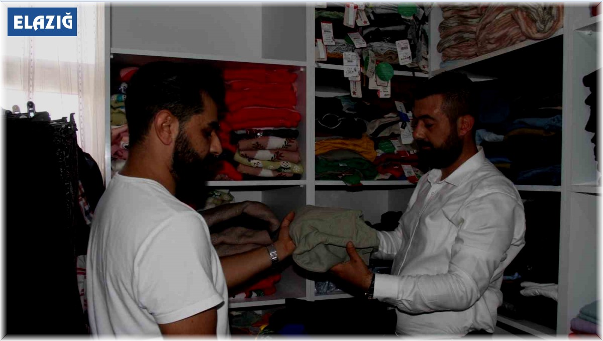 Bu dernekte bir elin verdiğini diğer el görmüyor