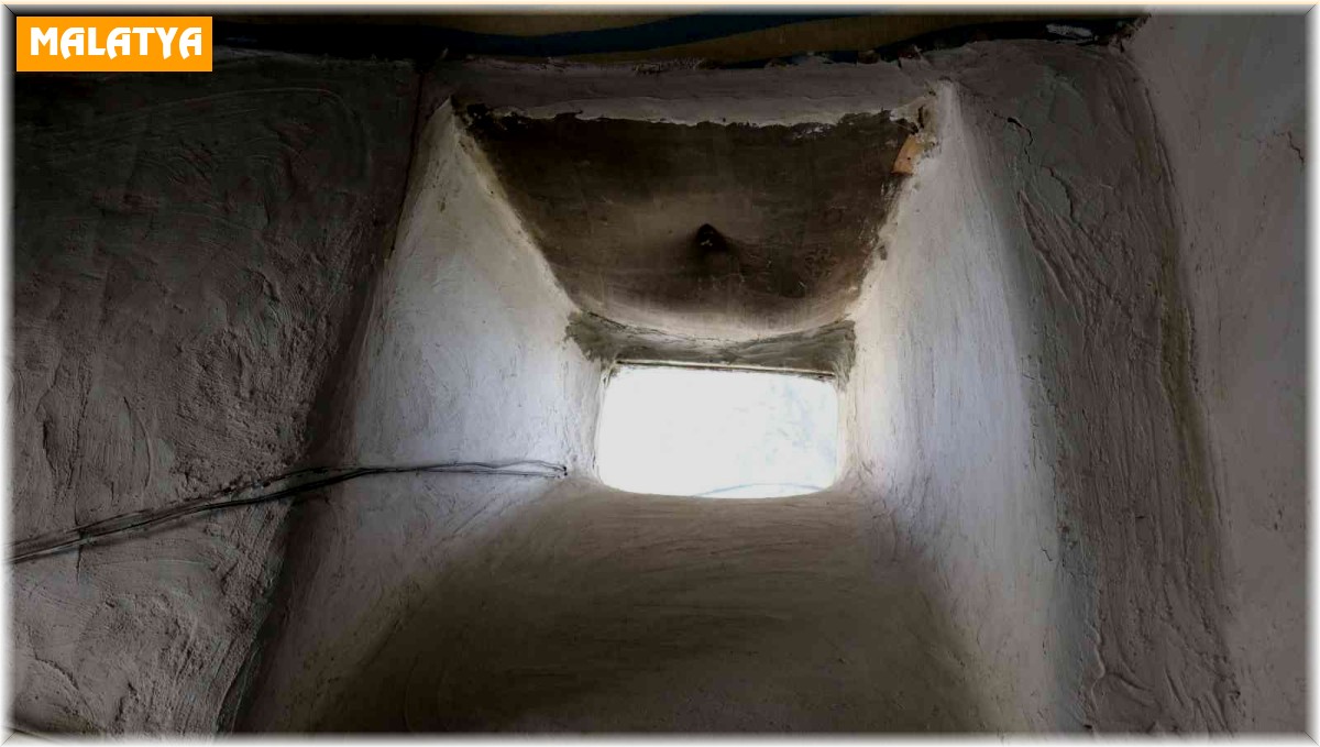 Bu evin pencerelerini gören bir daha bakıyor