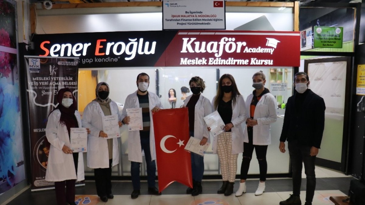 Bu kursu bitiren iş sahibi oluyor