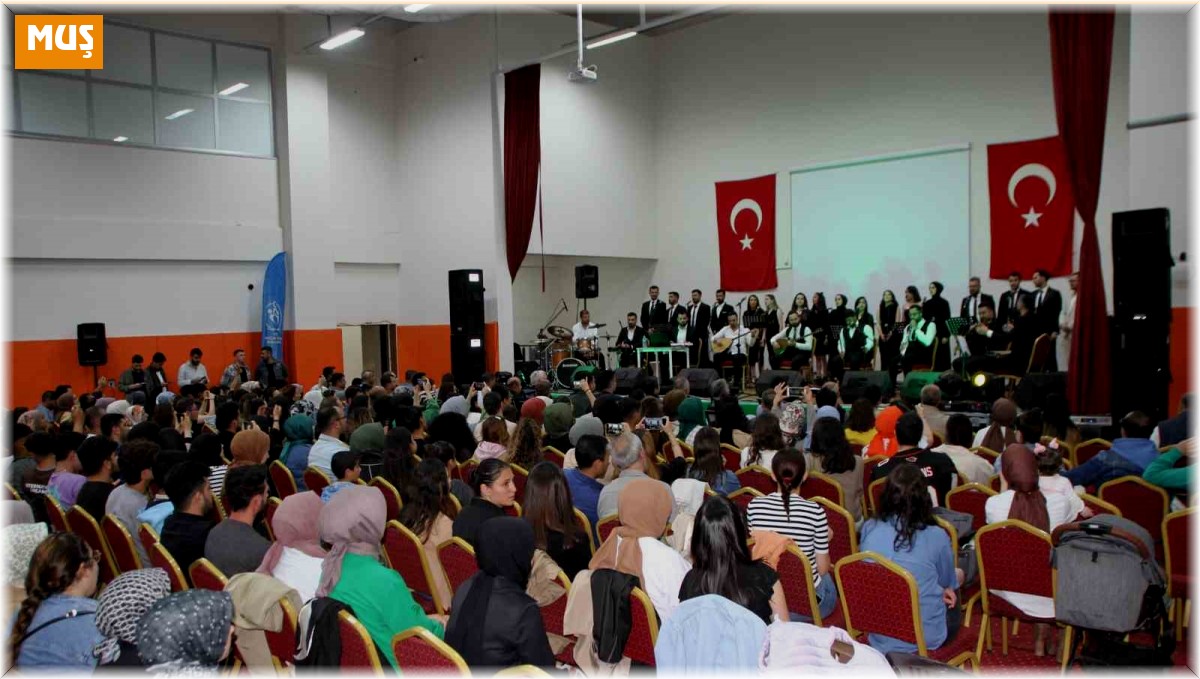 Bulanık Belediyesi, vatandaşlara müzik şöleni yaşattı