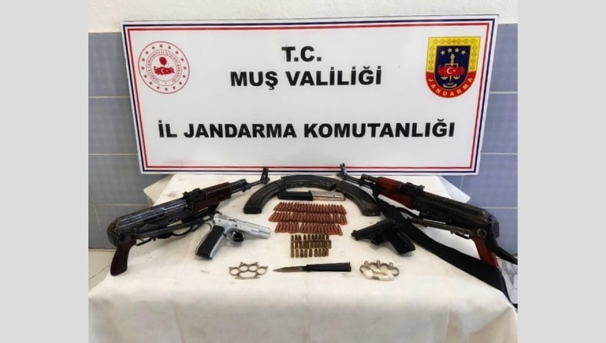 Bulanık ilçesinde silah ve mühimmat ele geçirildi