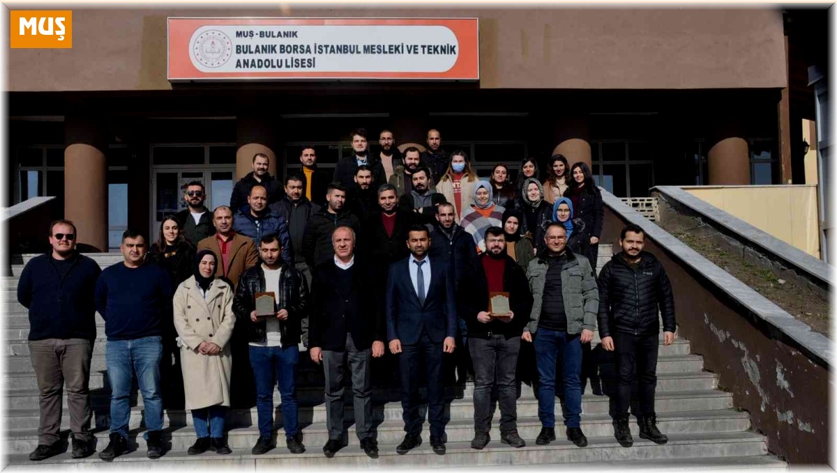 Bulanık İMKB'de tayini çıkan öğretmenlere veda yemeği