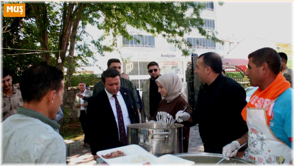 Bulanık Kaymakamı Oğuzhan Ocak Bulanık'ta Gaziler Onuruna Yemek