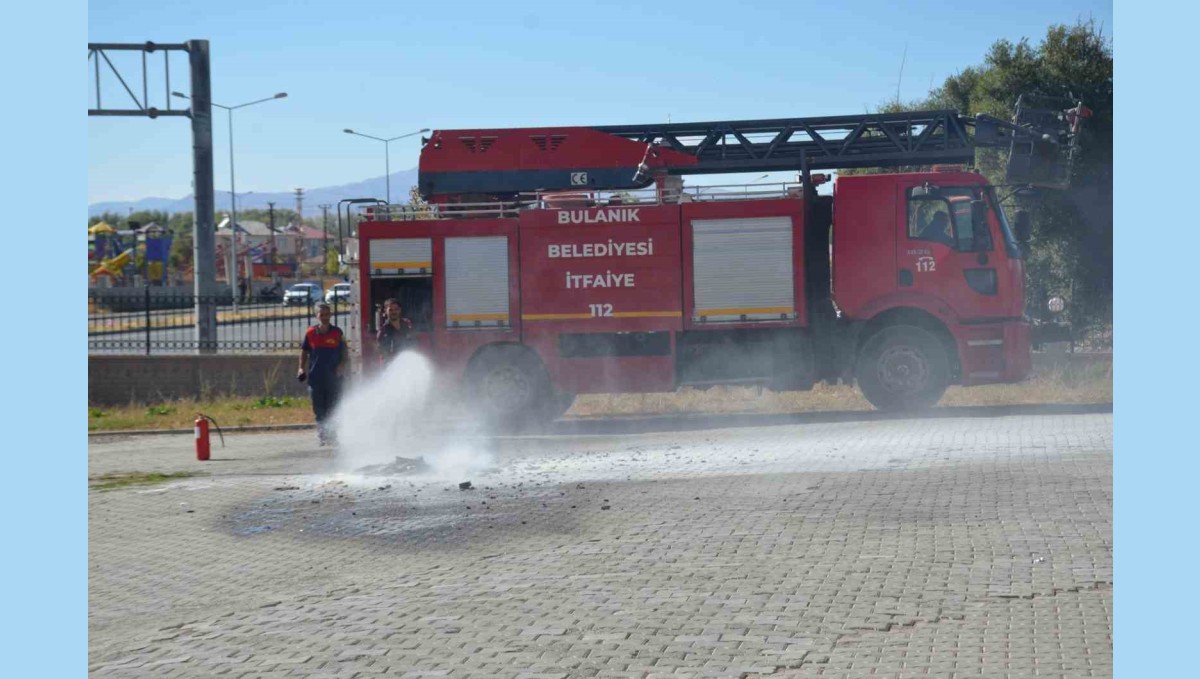 Bulanık Kaymakamlığında yangın tatbikatı yapıldı