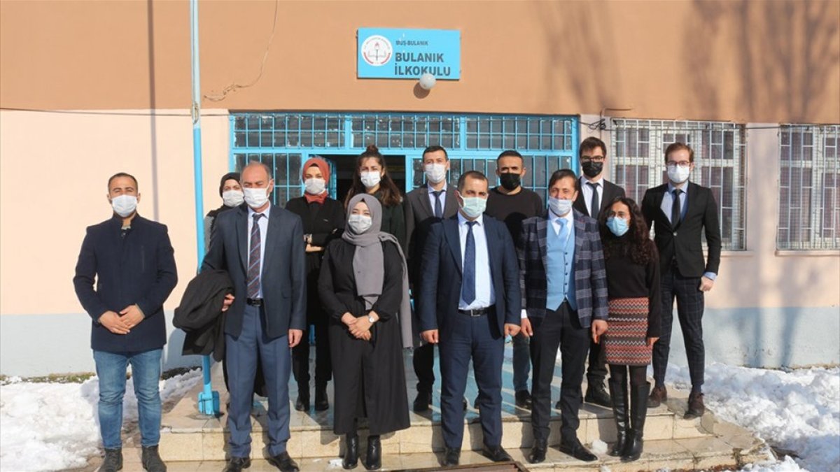 Bulanık Milli Eğitim Müdürü Tunçel, okullarda incelemede bulundu