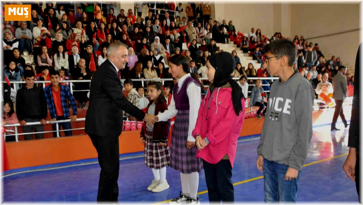 Bulanık'ta 29 Ekim Cumhuriyet Bayramı coşkusu