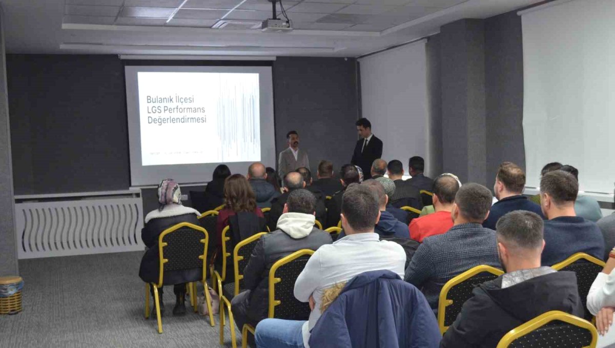 Bulanık'ta 'Akademik Başarıyı Artırma Eylem Planı' toplantısı