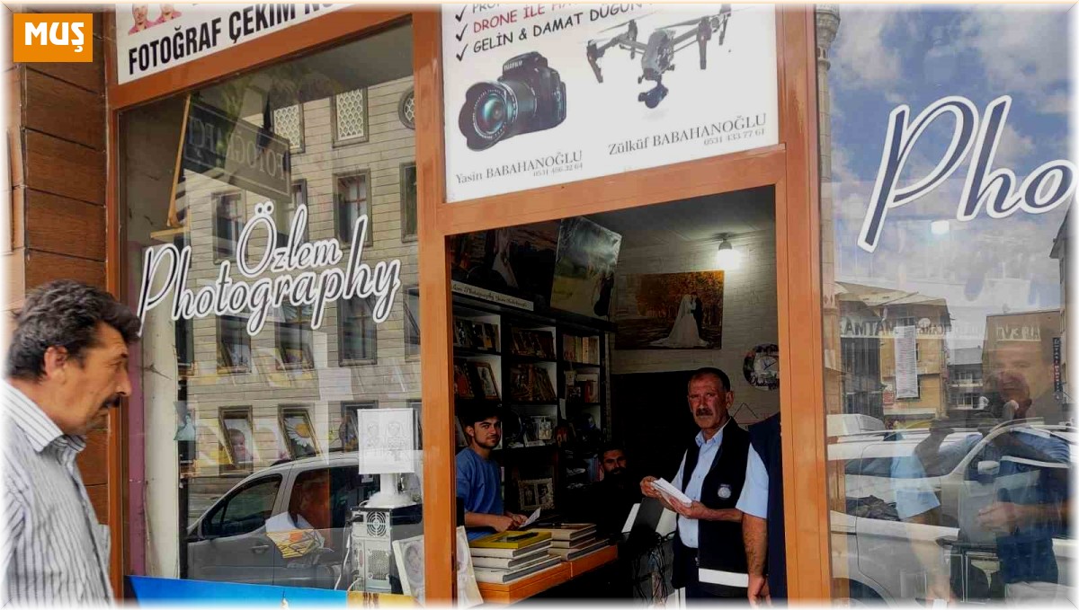 Bulanık'ta çevre temizliği ve kaldırım işgalline karşı bilgilendirme çalışması