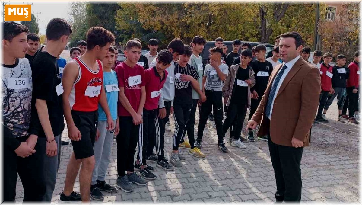 Bulanık'ta "Cumhuriyet Koşusu" düzenlendi