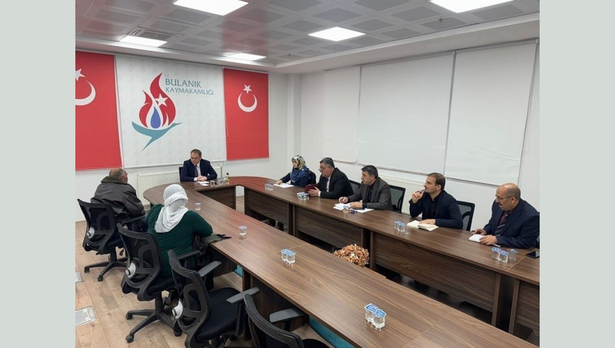 Bulanık'ta 'Halk Günü' toplantısı yapıldı