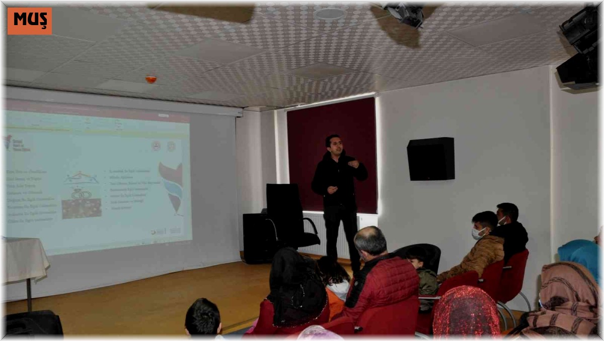 Bulanık'ta "Sosyal Uyum ve Yaşam Eğitimi" semineri