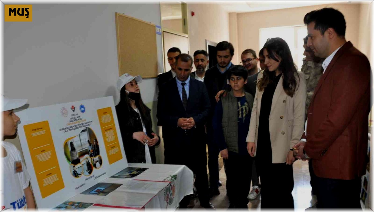 Bulanık'ta TÜBİTAK 4006 Bilim Fuarı açıldı