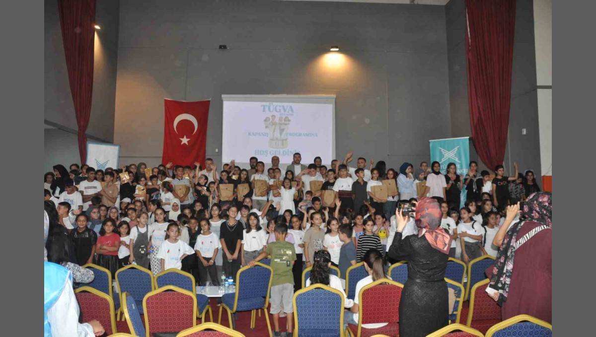 Bulanık'ta TÜGVA yaz okulu kapanış programı düzenlendi