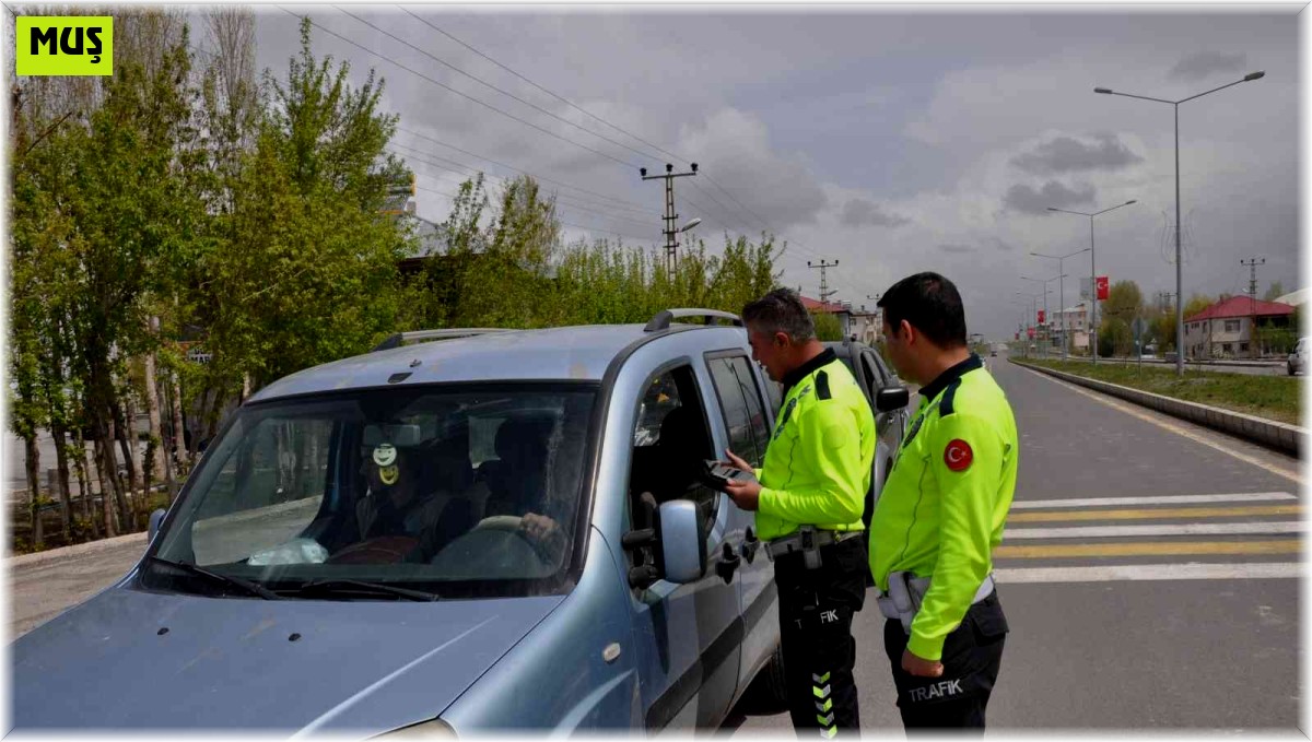 Bulanık'ta 'Yayalar İçin 5 Adımda Güvenli Trafik' etkinliği gerçekleştirildi