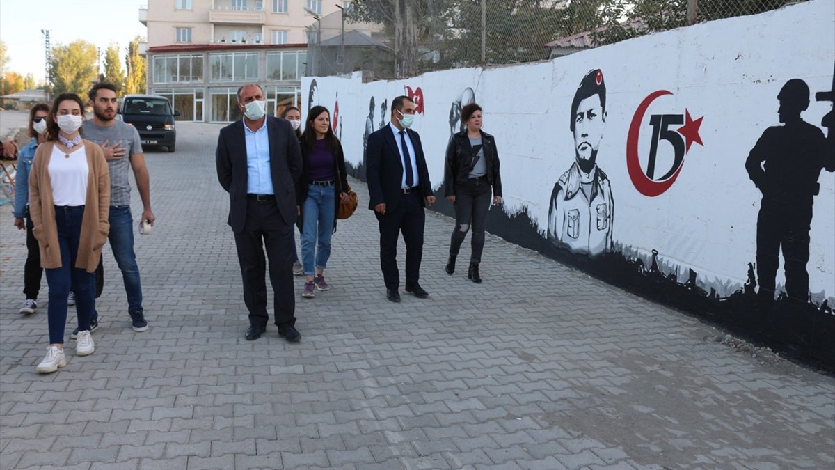 Bulanık'taki duvarlar resimlerle süsleniyor