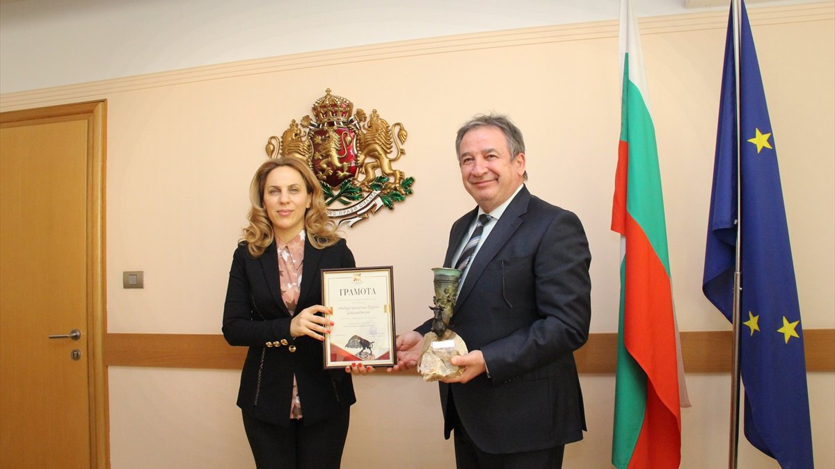 Bulgaristan'dan Şişecam'a 'Yatırımları Kalıcı Geliştirme' ödülü
