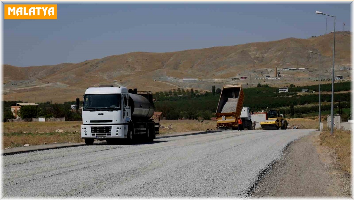 Bulgurlu Mahallesi'nde asfalt çalışması
