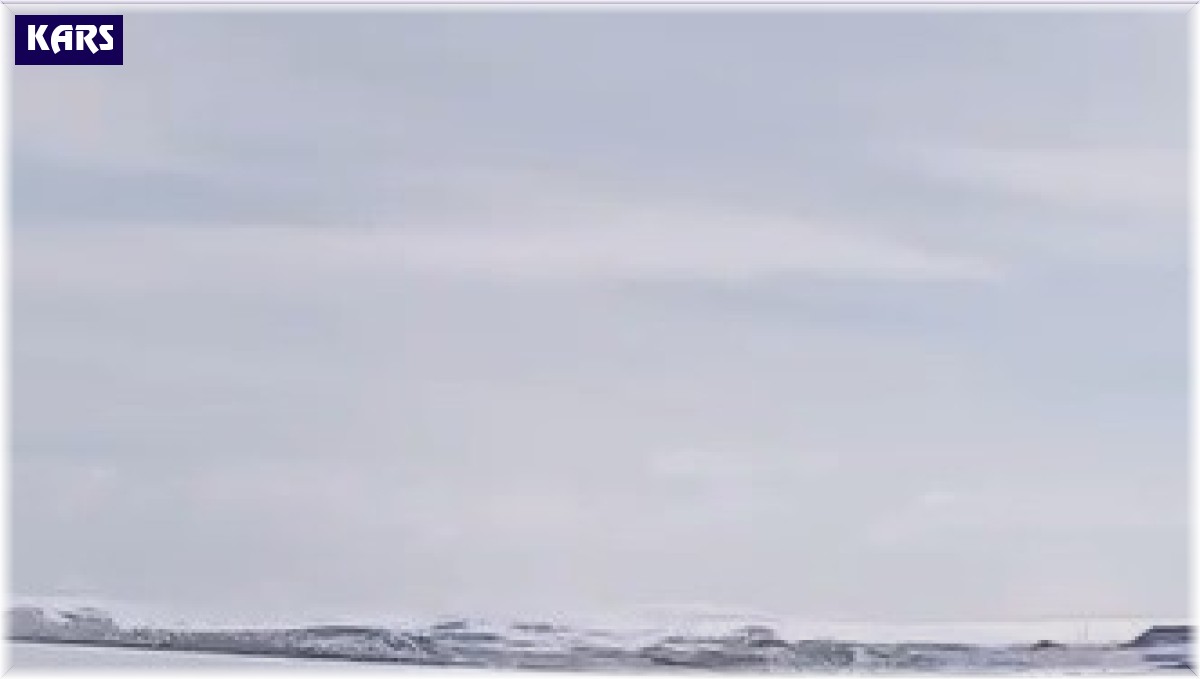 Burası Rusya değil buz tutan Çıldır Gölü