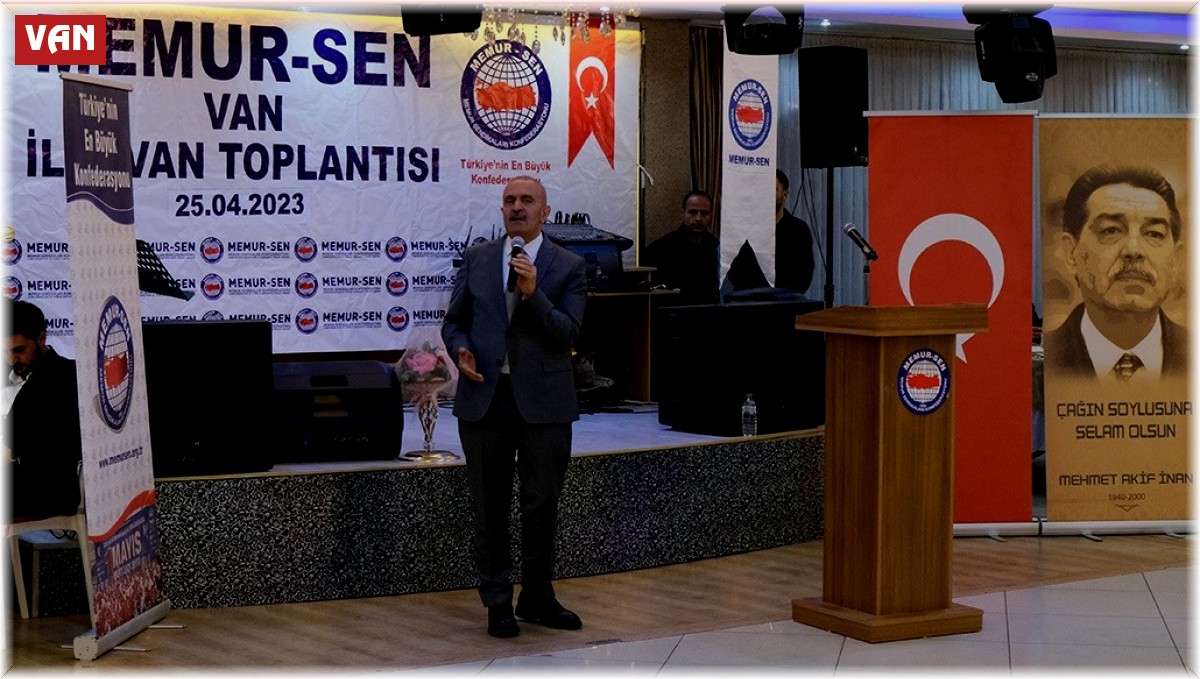 Burhan Kayatürk: "İnsanlar lider olarak Erdoğan'ı görüyor"