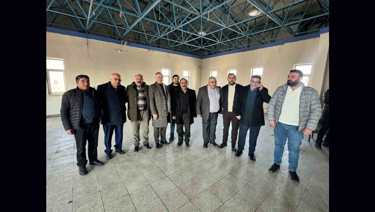 Burhan Taşdemir, Akyaka Esnaf ve Sanatkarlar Odası Başkanlığında güven tazeledi