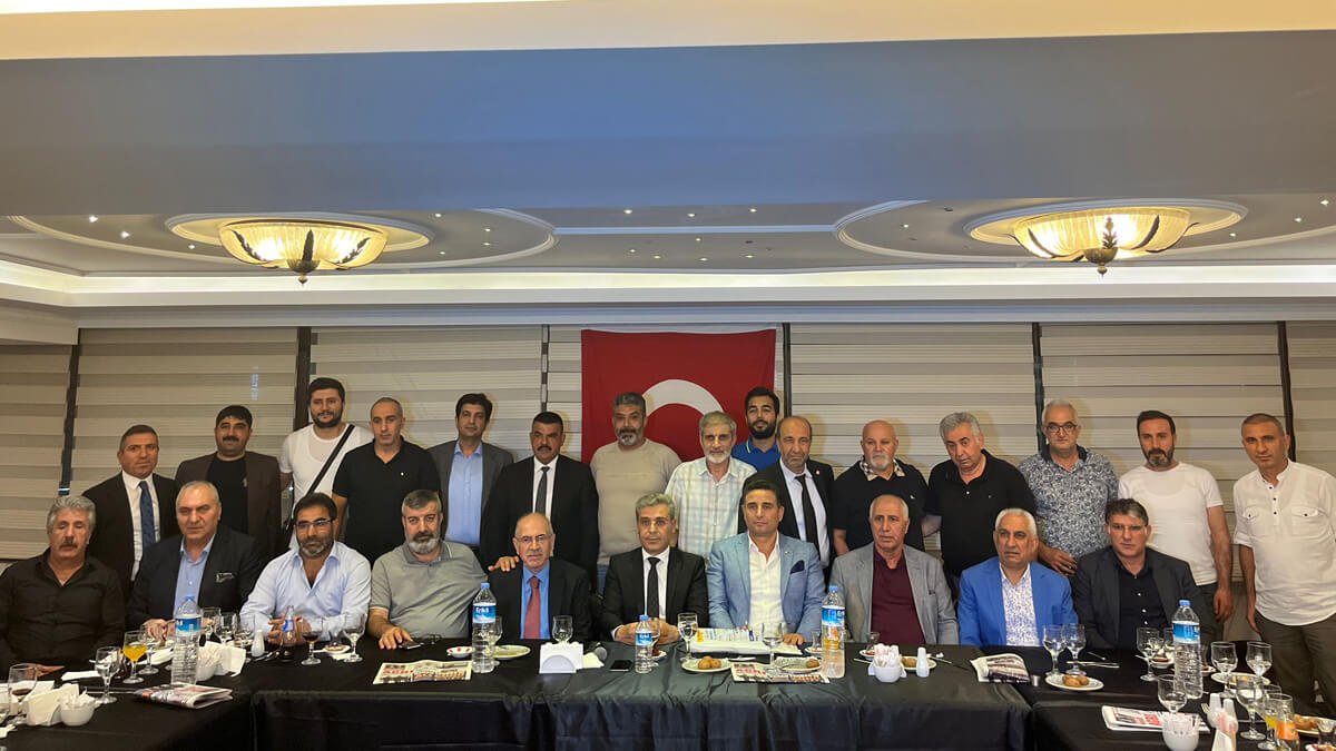 Bursa Ağrı Derneği, Nilüfer’de hizmet binası projesini tanıttı