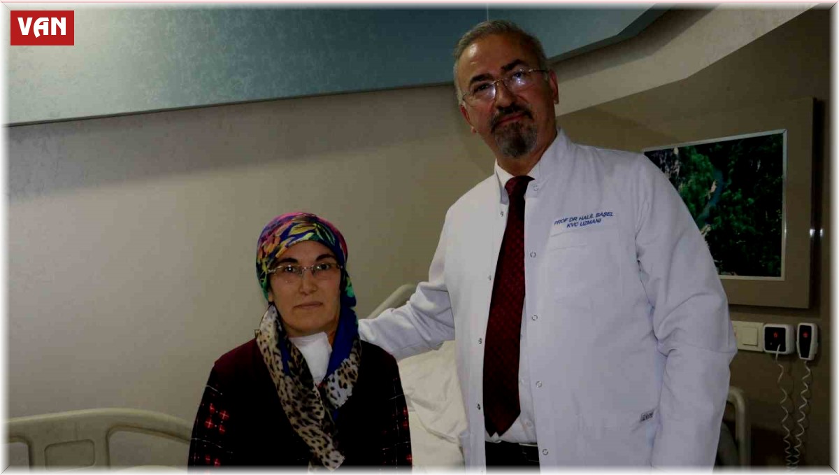 Bursa'da 'masada kalırsın' denilen hasta Van'da sağlığına kavuştu