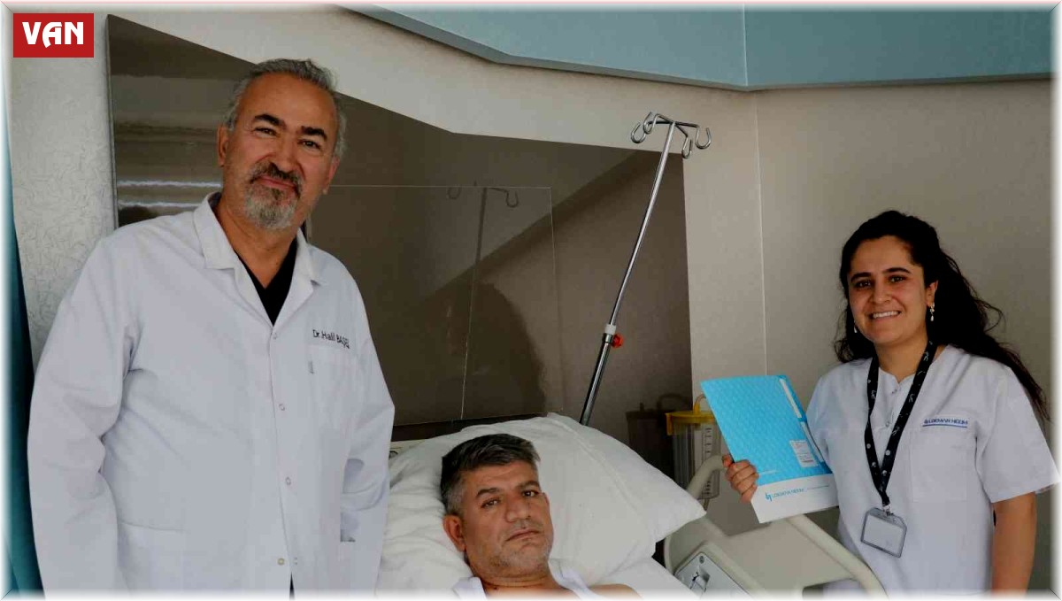 Bursalı hasta, büyük merkezlerde bulamadığı şifayı Van'da buldu