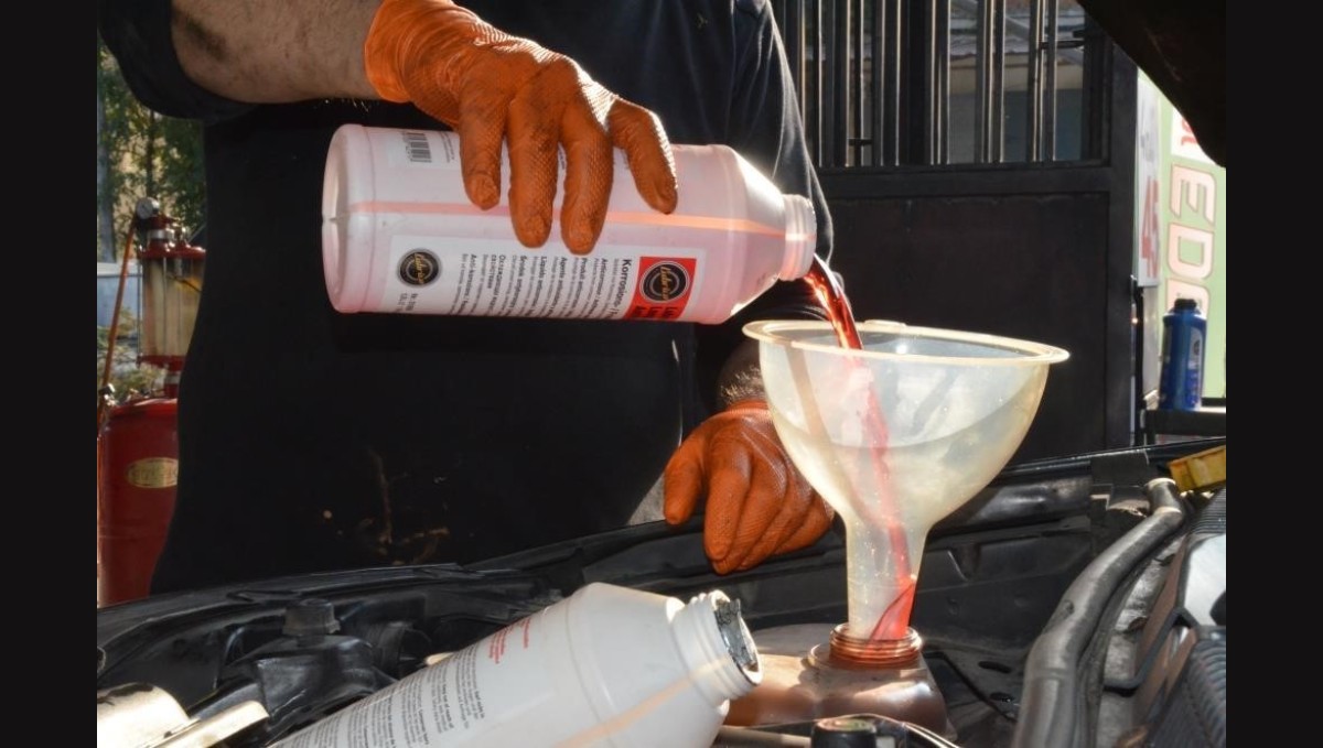 Büyük hasarlardan kaçınmak için araçların kışlık bakımı şart