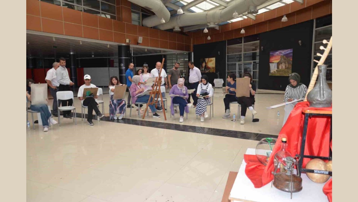 Büyükşehir Belediyesi gençlere sanat kapısı açıyor