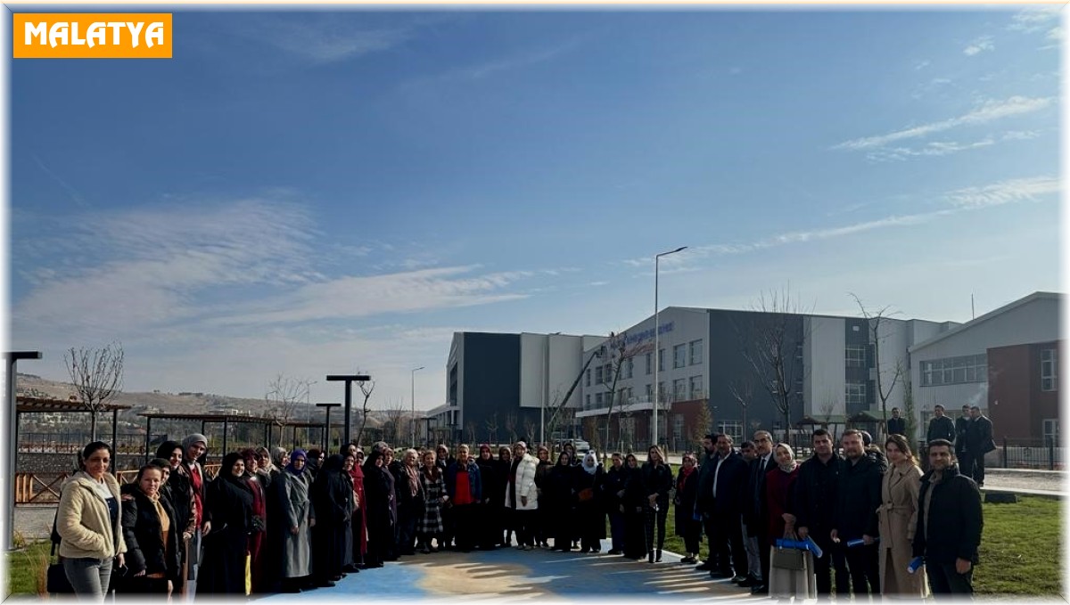 Büyükşehir Belediyesi hizmet ve yatırımlarına ziyaretçilerden tam not