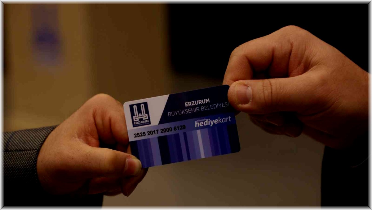 Büyükşehir'den ihtiyaç sahibi 2 bin 500 aileye gıda kartı