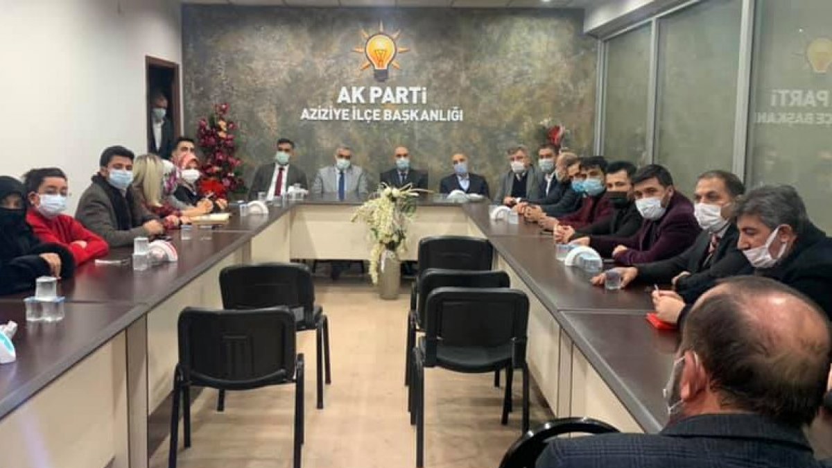 Büyükşehir'in kurmayları Aziziye ilçesindeydi