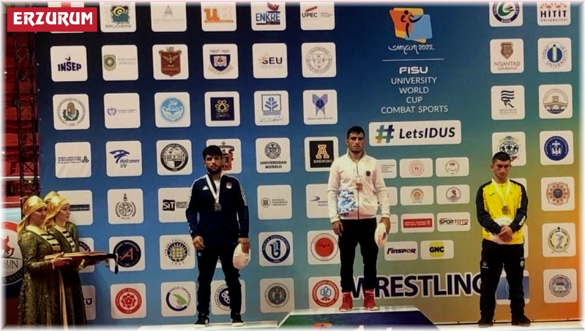 Büyükşehir'in sporcusu güreşte dünya şampiyonu oldu