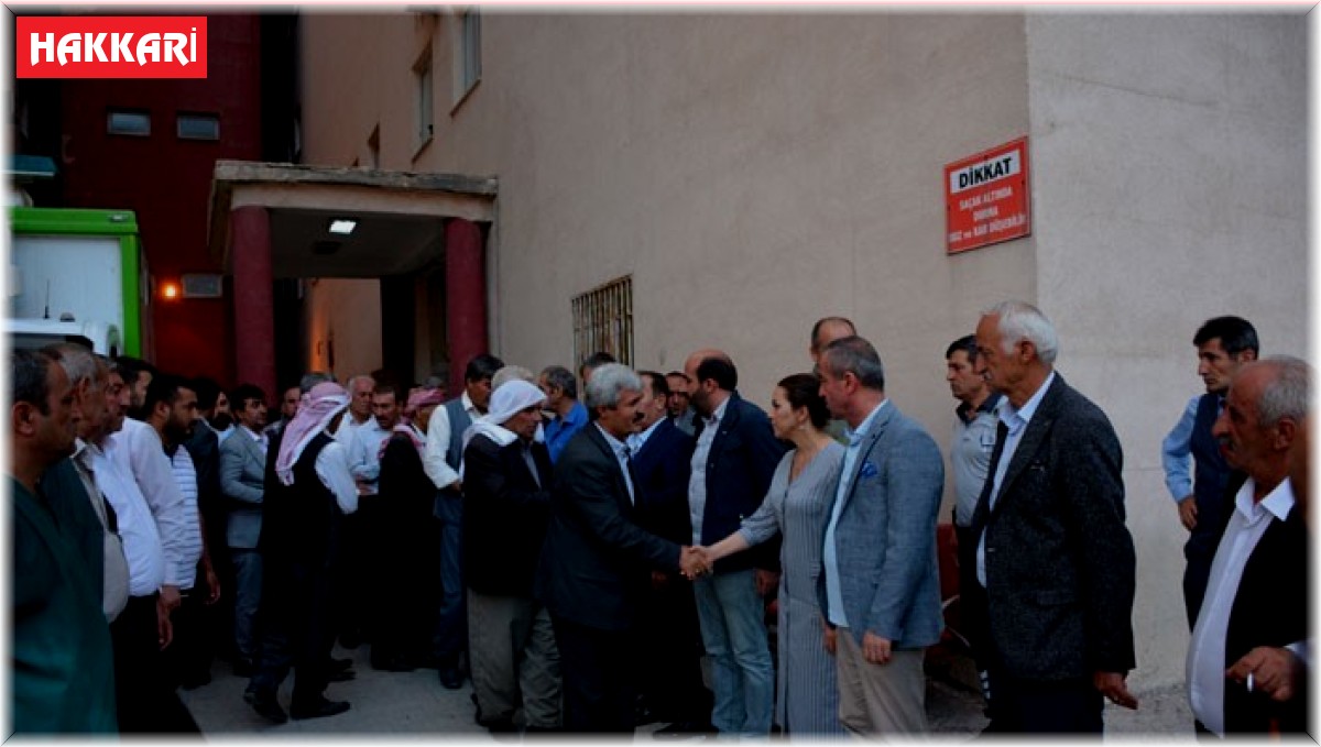 Buz kütlesi altında hayatını kaybeden Aydın ve Koç'un cenazeleri Hakkari'den uğurlandı