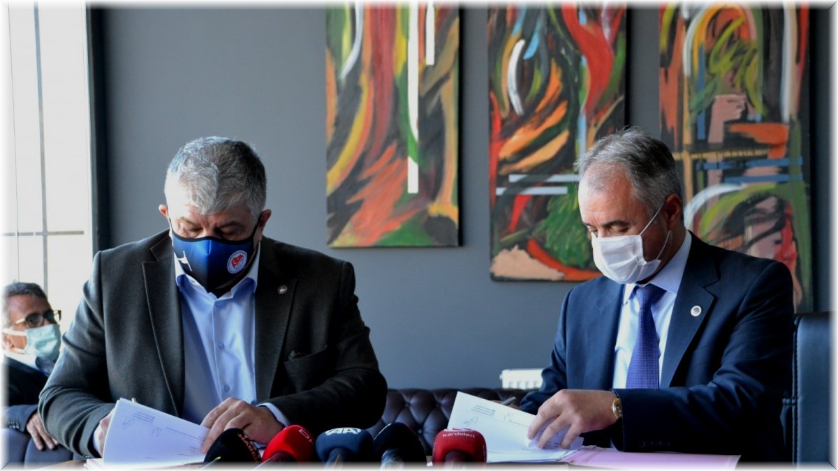 Buz Pateni Yapan Sporcuların Performansları Atatürk Üniversitesinde Ölçülecek