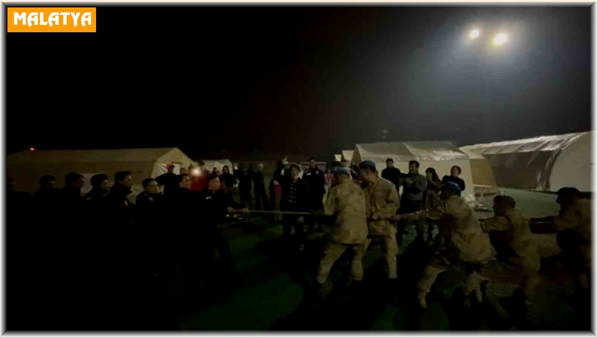 Çadır kentte kıyasıya çekişme