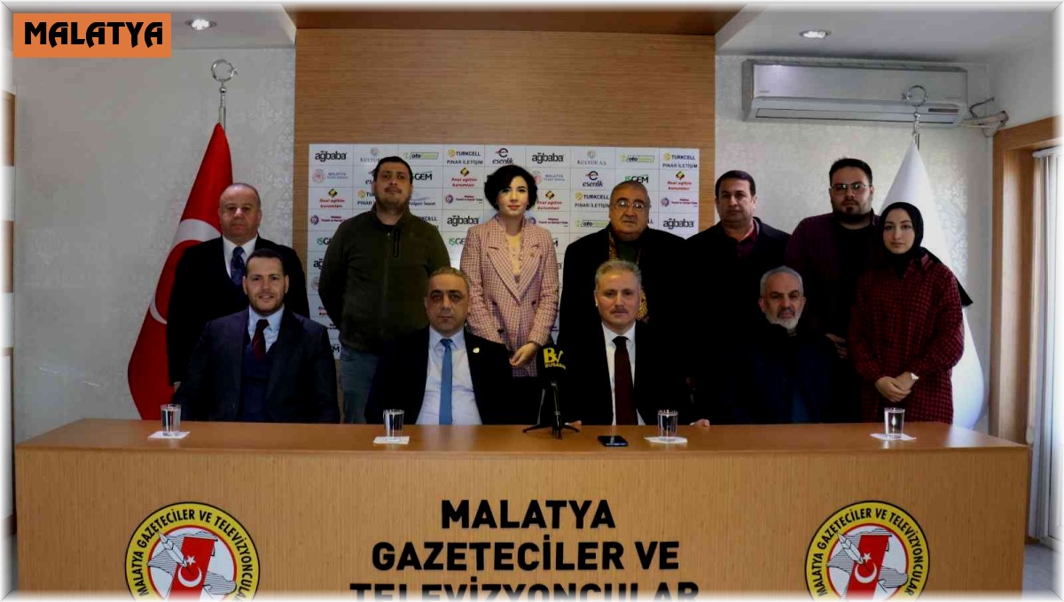 Çakır, " Faizlerin düşürülmesi Türkiye ekonomisi için çok önemli"