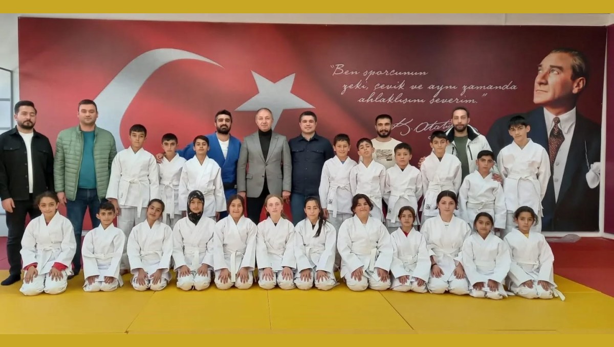 Çakmur'dan ailelere ve sporculara teşekkür