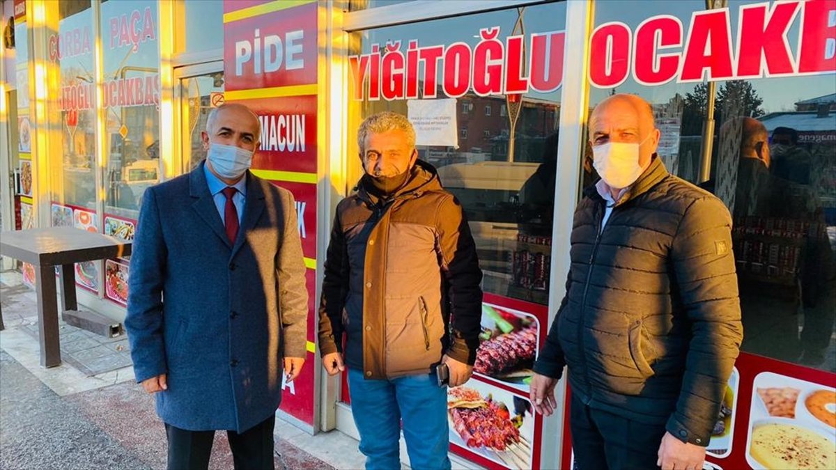 Çaldıran Belediye Başkanı Şefik Ensari esnafı ziyaret etti