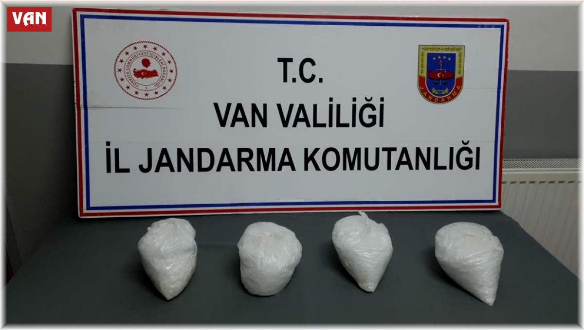 Çaldıran'da 10 kilo 500 gram metamfetamin ele geçirildi