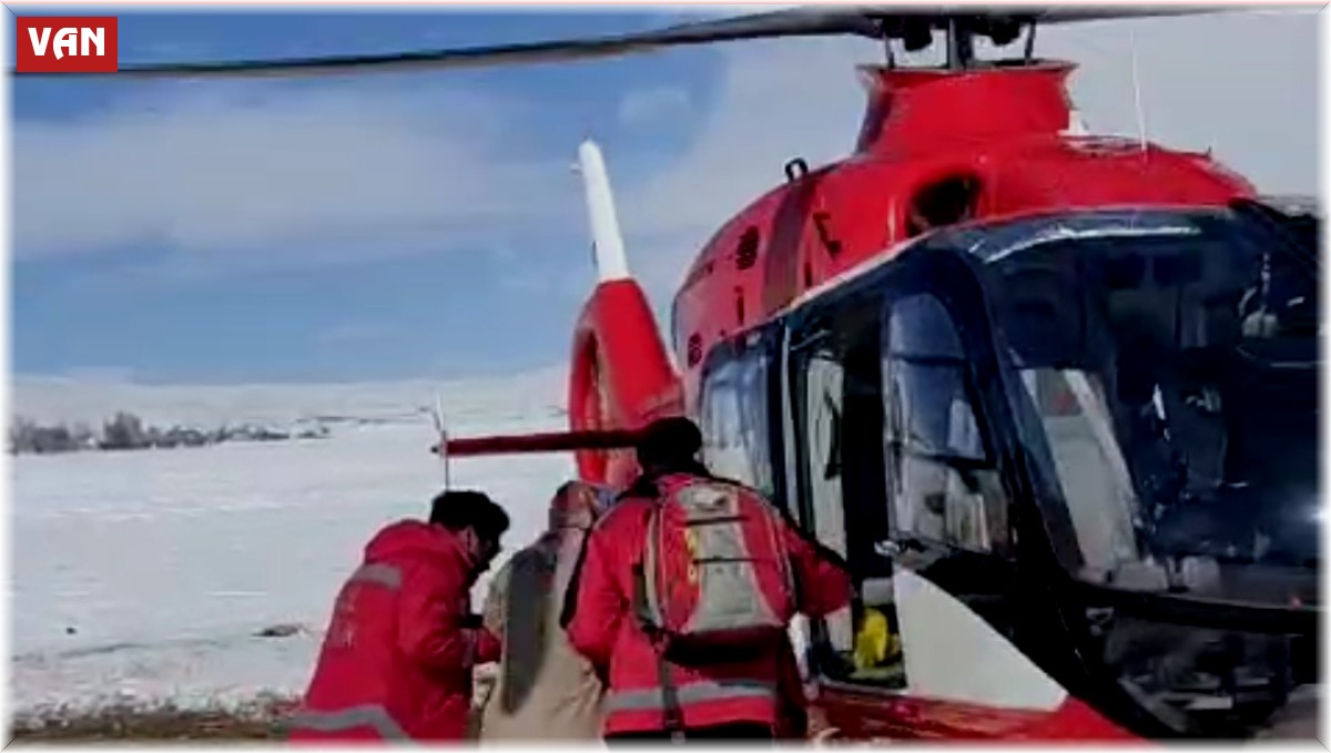 Çaldıran'da 31 yaşındaki kadın hasta için helikopter havalandı