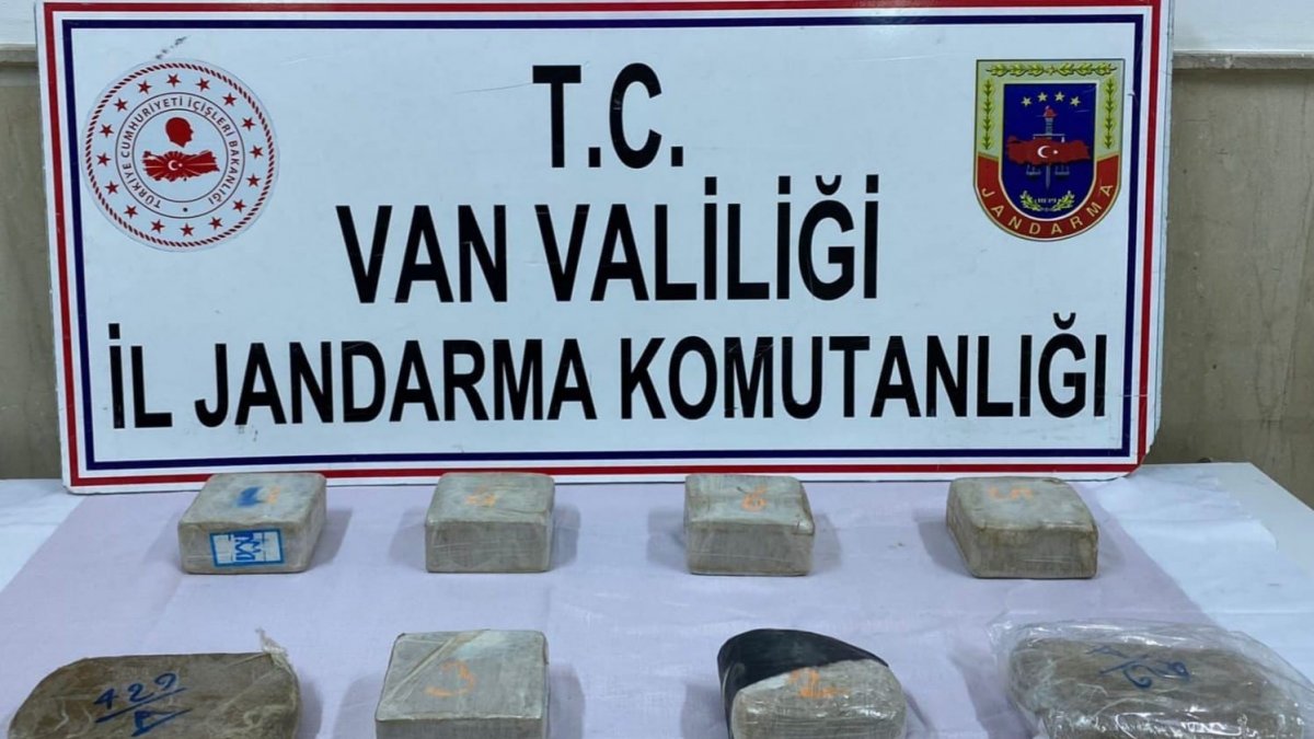 Çaldıran'da 8 kilo 800 gram eroin ele geçirildi
