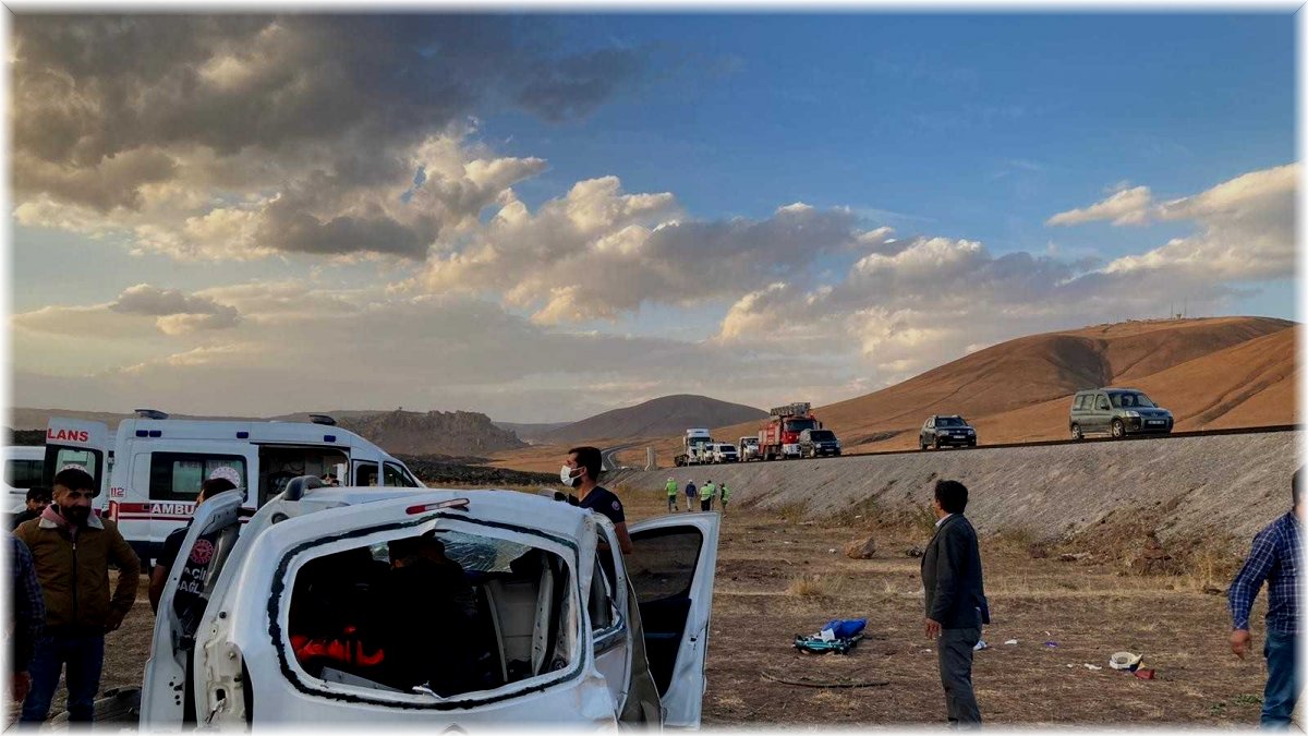 Çaldıran'da trafik kazası: 1 ölü, 3 yaralı