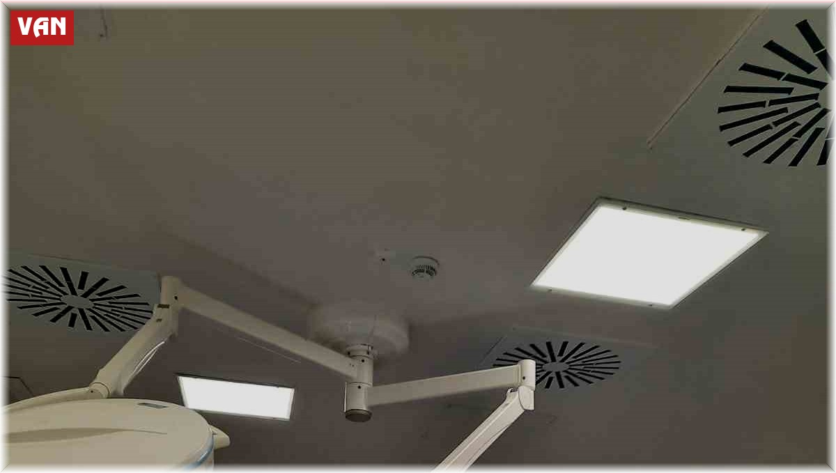 Çaldıran Devlet Hastanesinde ilk ameliyat yapıldı