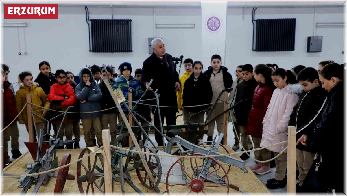 Çalmaşur ; "Kurumsal hafıza diri tutulacak"