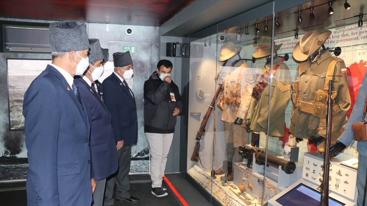 'Çanakkale Savaşları Mobil Müzesi' Erzincanlı Kıbrıs gazilerini duygulandırdı